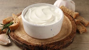 الخليج اليوم .. مستشار قانوني: إمكانية مقاضاة شركة مايونيز (BON TUM) متسبب التسمم بالرياض