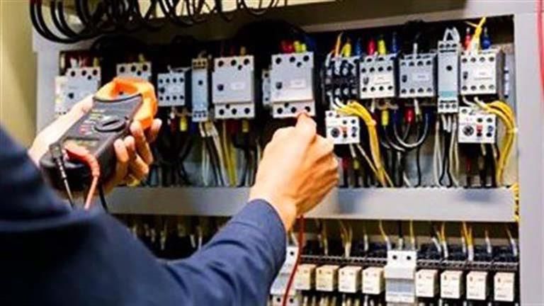 من العاشرة صباحا.. قطع الكهرباء عن مدينة العبور لهذا السبب