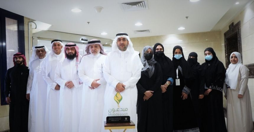 منتدى صناع الإبداع.. "الزمازمة" تحصد جائزة "مبدعون" من وزارة الحج