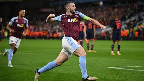 أوناي إيمري يعلق على اقتراب أستون فيلا من اللعب في دوري الأبطال