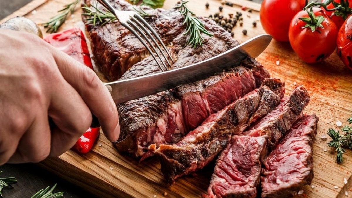 الامارات | للاستفادة من الفوائد الصحية للحوم وتجنب مخاطرها.. لا تتجاوزوا هذه الكمية