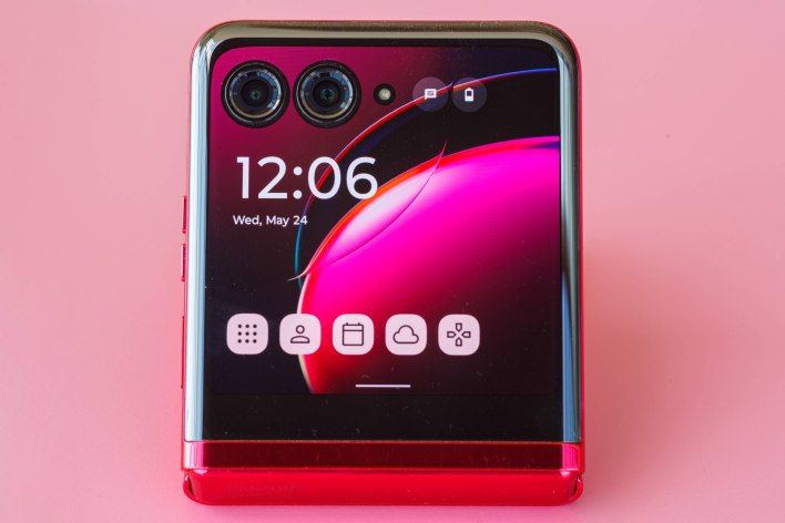 تكنولوجيا: تسريب مواصفات هاتف Razr 50 Ultra او Razr+ 2024