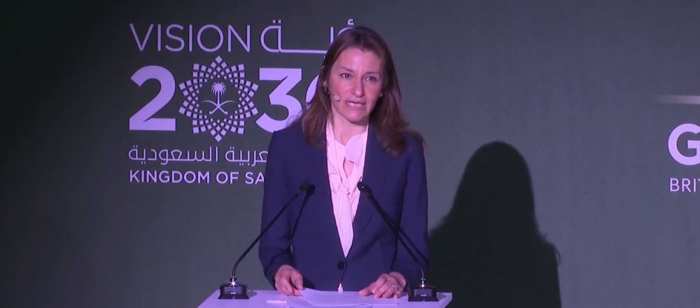 وزيرة بريطانية: نسعى لتعاون مع السعودية في الاستثمار بالسياحة والثقافة