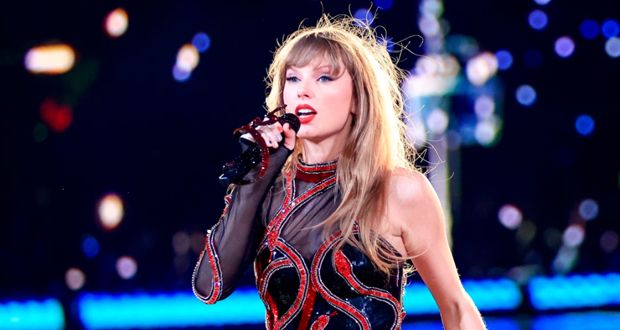 تايلور سويف تحطّم الأرقام.. استقطبت 180 ألف متفرج بأولى حفلات جولتها الأوروبية