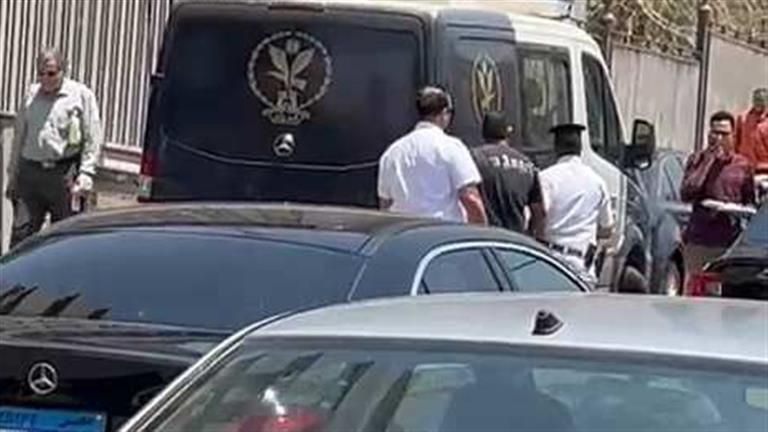 انتهى من تحليل المخدرات.. سائق أوبر يغادر مصلحة الطب الشرعي بقضية "فتاة التجمع"