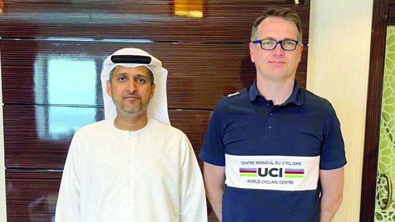 الامارات | اتحاد الدرّاجات يبحث مع خبير دولي تطوير آلية العمل