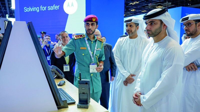 الامارات | منصور بن محمد: دبي وجهة رئيسة لتقنيات الاتصالات المتطورة