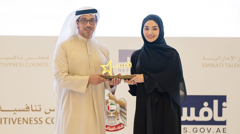 منصور بن زايد: دعم مبادرات التوطين في القطاع الخاص والمصرفي