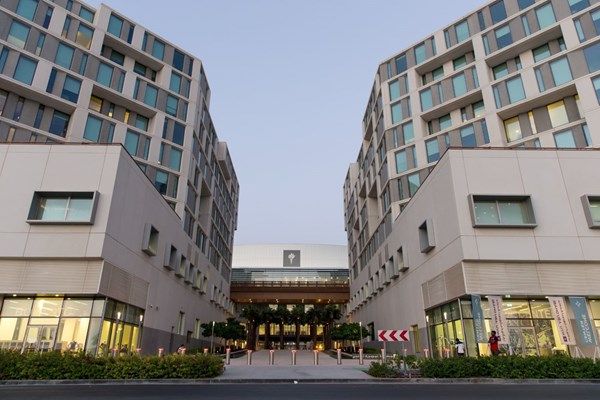 "نيويورك أبوظبي": تخصيص منحة "آلان هوارد" لدعم نمو نشاطات الذكاء الاصطناعي