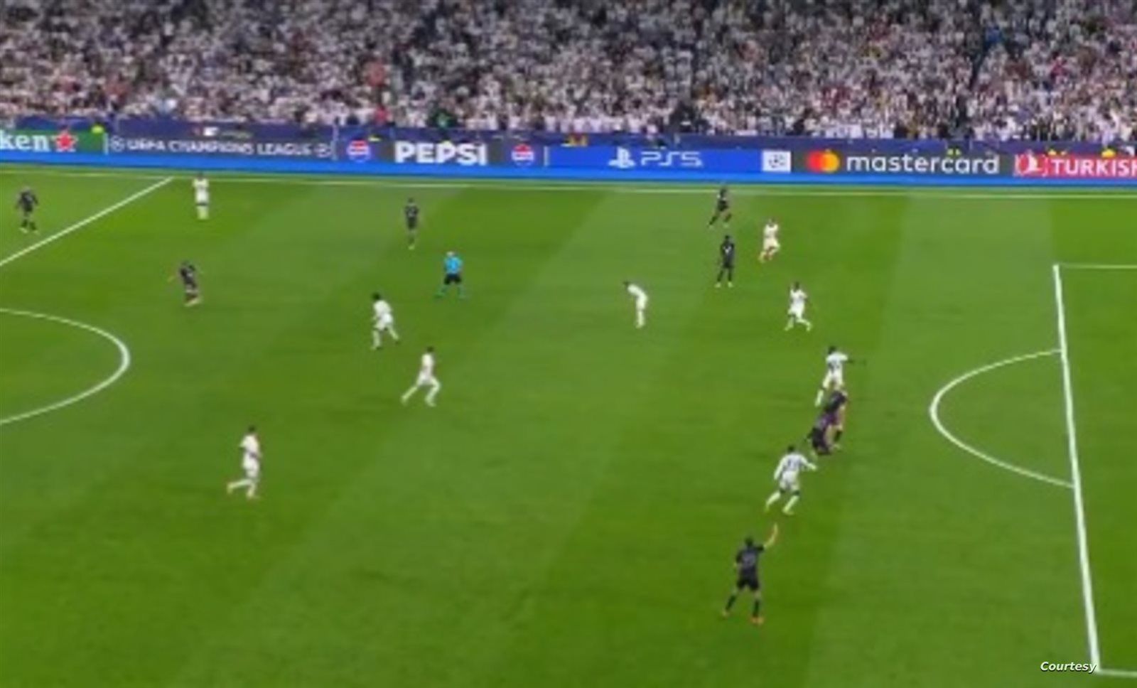 منذ 1957.. أخطاء تحكيمية تفسد رائحة بطولات ريال مدريد