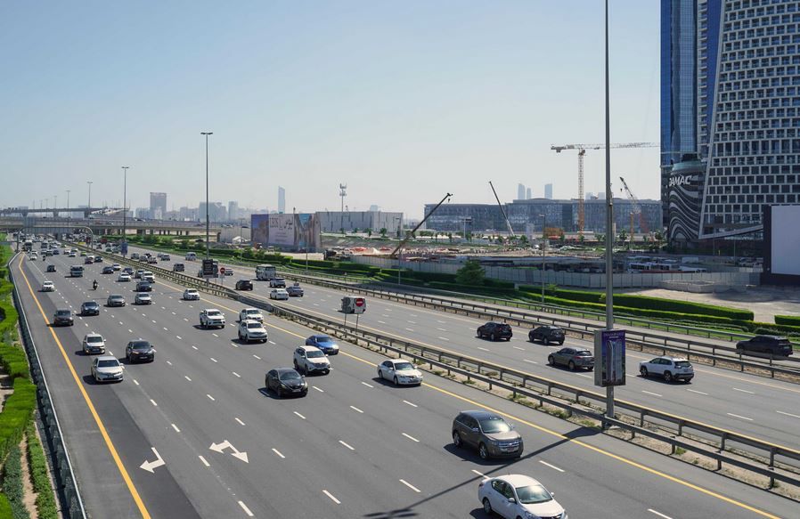 الامارات | طرق دبي تنجز أعمال توسعة على موقعين في منطقة الجداف والخليج التجاري بطول 1 كم