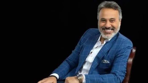 الفنان إيهاب فهمي: عادل إمام رمز للإخلاص في العمل