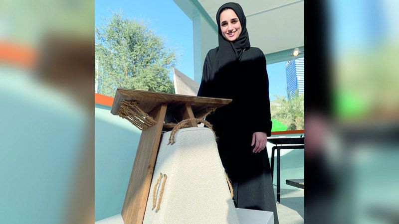 الامارات | زينب تروي قصص التراث الإماراتي.. حبل الأصالة ممدود من الجد إلى الحفيدة