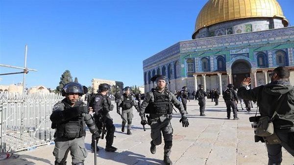 عاجل.. مستعمرون يقتحمون المسجد الاقصى