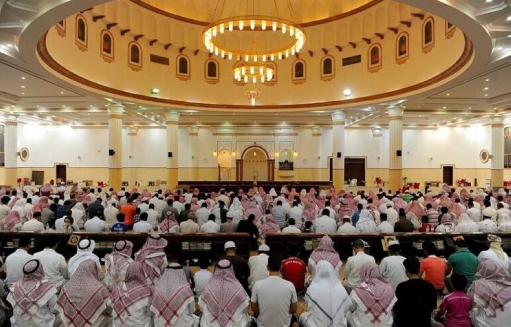 خطباء الجوامع يوضوحون للناس أحكام الحج والحكم الشرعي للذهاب دون تصريح