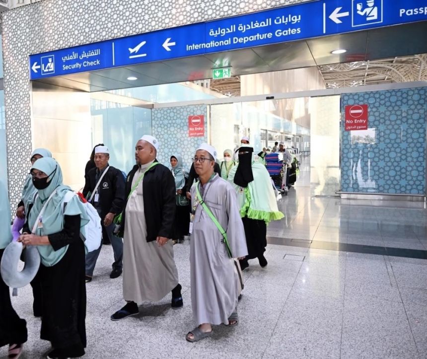 ترحيب وتسهيل الخدمات.. استمرار توافد ضيوف الرحمن إلى المدينة المنورة
