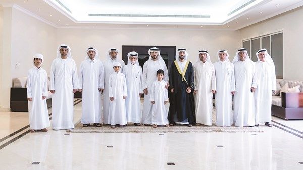 حمدان بن محمد يحضر أفراح القمزي والفلاسي