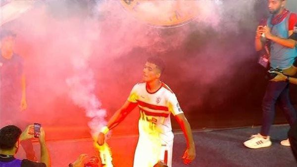 احتفالات أسطورية بلاعبى الزمالك فى إستاد القاهره