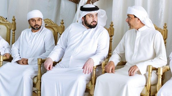 أحمد بن محمد يقدم واجب العزاء في سعيد سلطان سالم القمزي