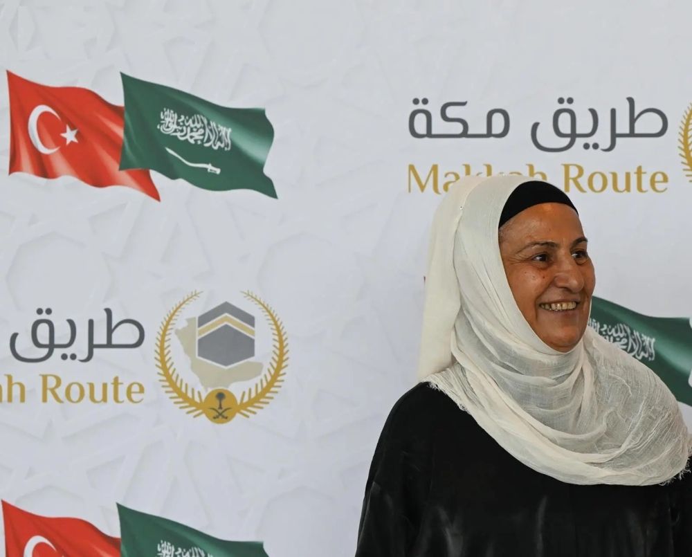حجاج تركيا: "طريق مكة" سهلت رحلتنا وزادت فرحتنا