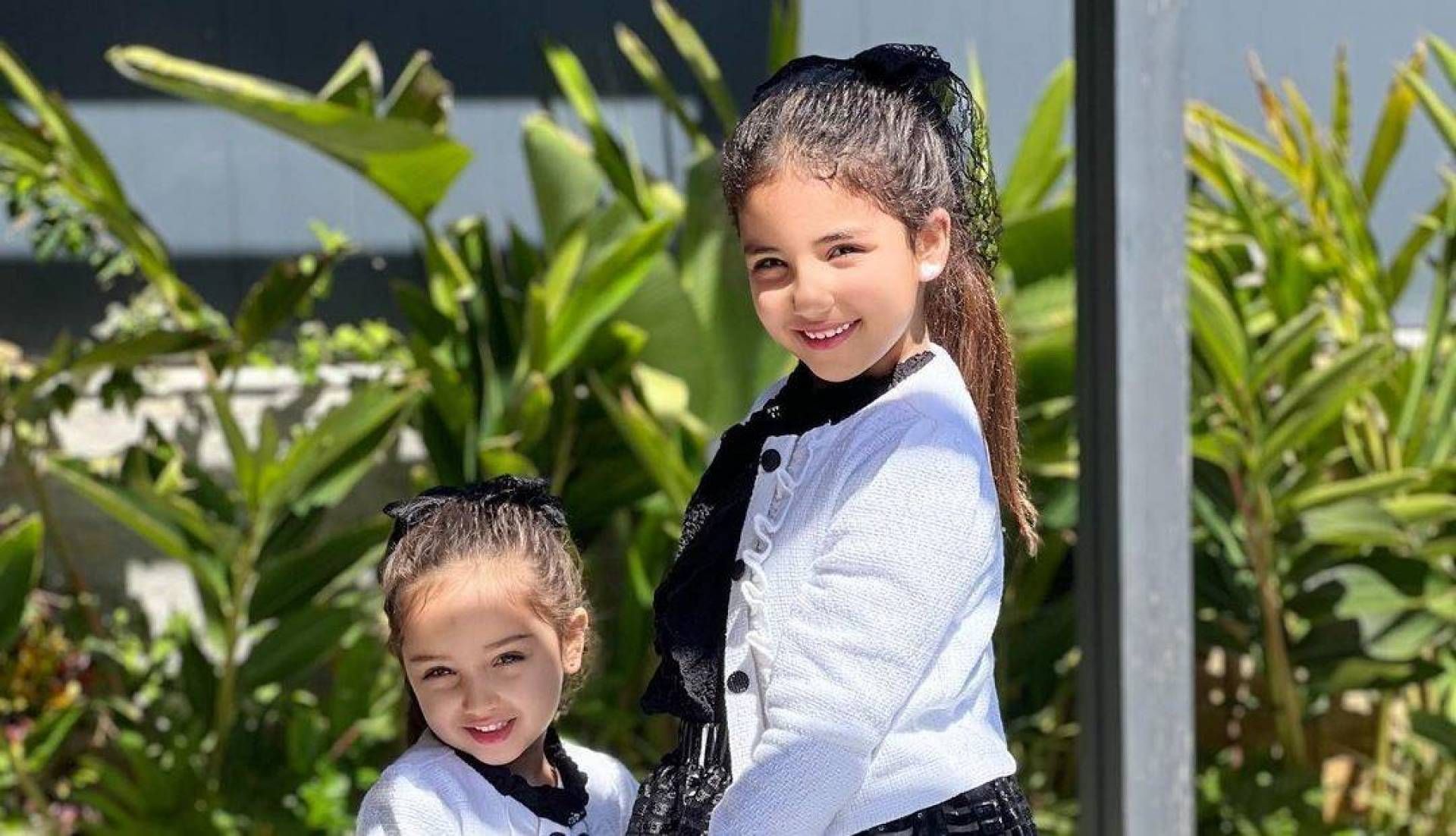 رغم سجن والدتها.. ابنة دنيا بطمة تحتفل مع أصدقائها.. والمناسبة؟