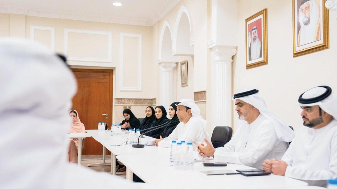 «المكتب الإعلامي» بالشارقة يدشن منصة الدعم الحكومي