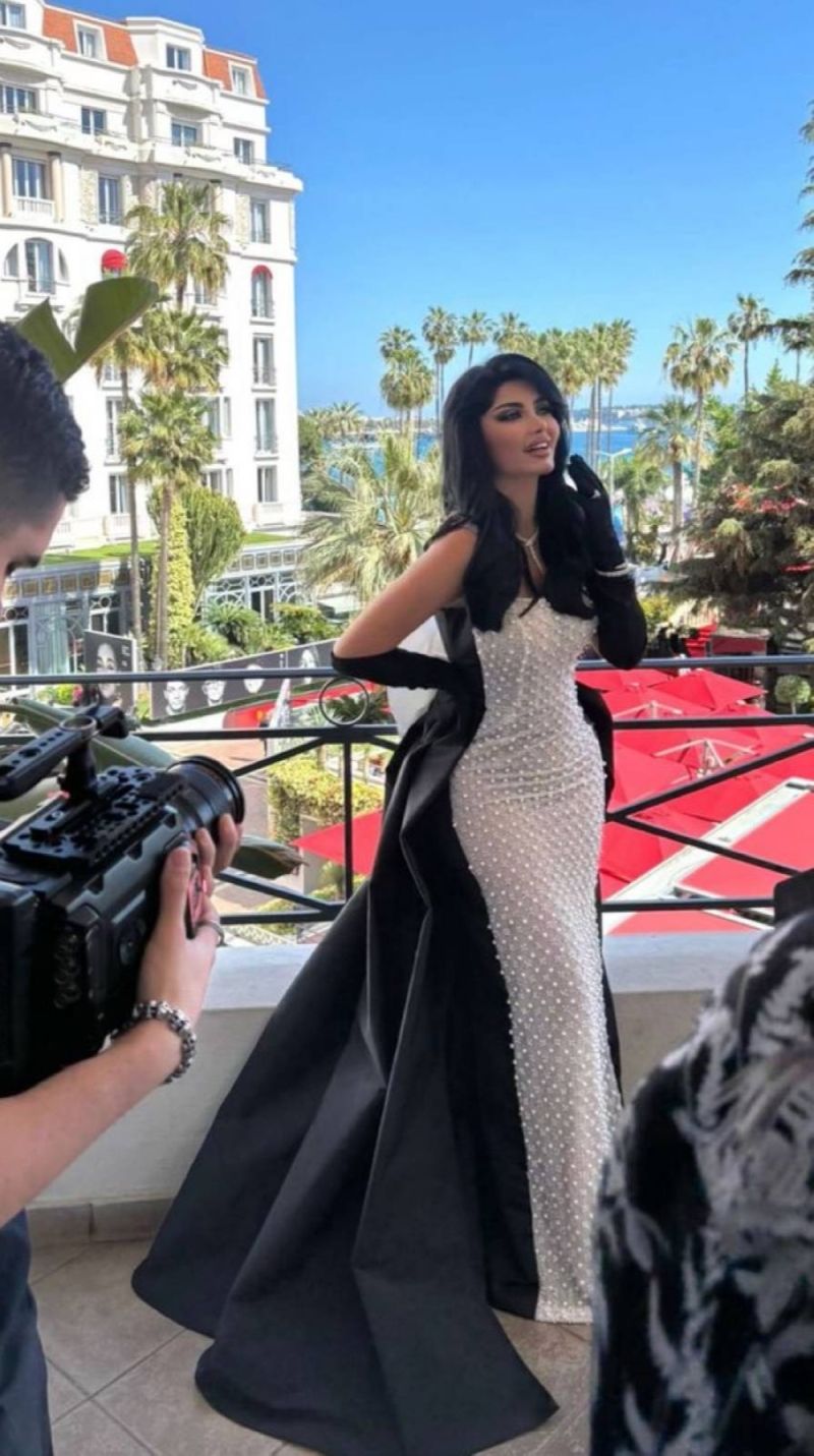 تراند اليوم : "رفضنا نعطيها الفستان عندما طلبته" .. مصمم أزياء يرد على ملكة كابلي حول سبب عدم حضورها مهرجان كان بفستان من تصميمه