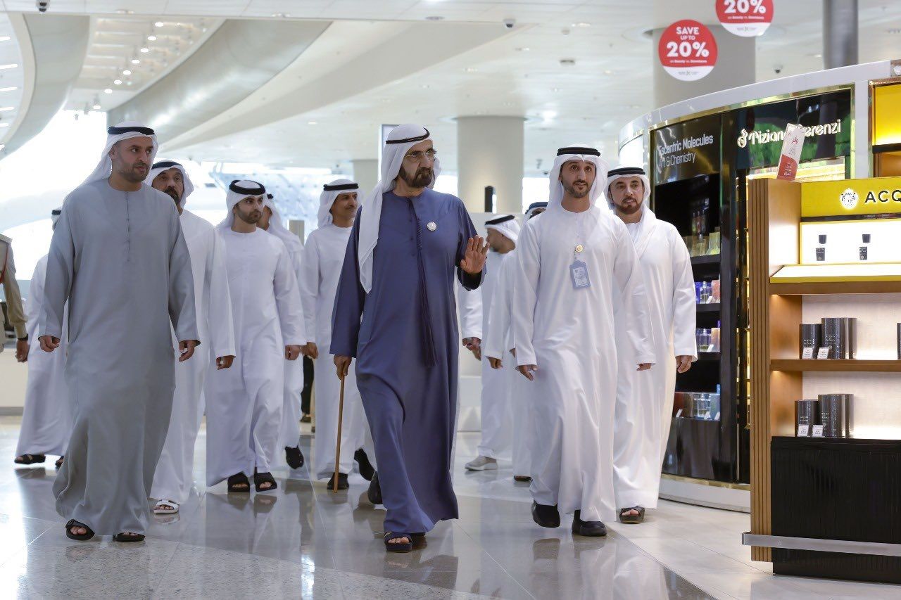 الامارات | محمد بن راشد: مطار زايد الدولي بأبوظبي تحفة معمارية زانها وزينها اسم المؤسس