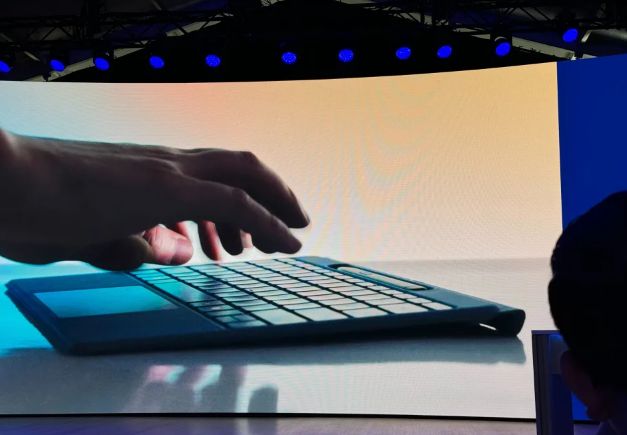تكنولوجيا: مايكروسوفت تعيد تصميم لوحة مفاتيح Surface Pro Flex لأجهزة 2 في واحد #Build 2024