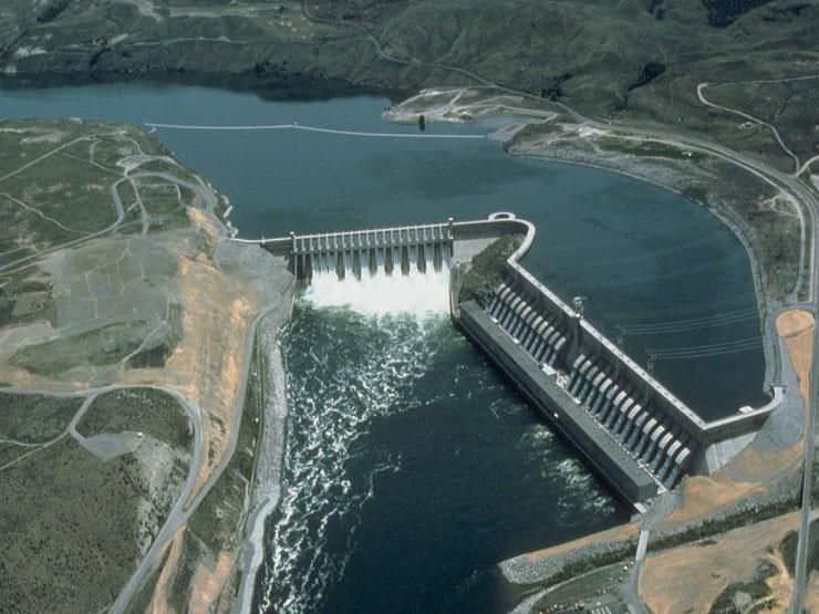 جراء التخزين الخامس .. عباس شراقي يتوقع مزيدا من التوتر بين مصر وإثيوبيا بسبب سد النهضة