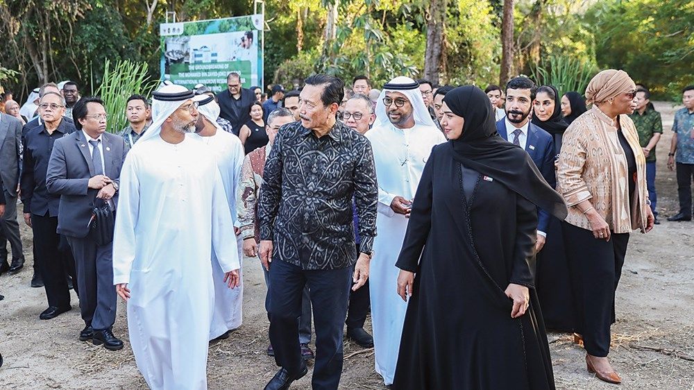 وضع حجر أساس مركز «محمد بن زايد- جوكو ويدودو لأبحاث القرم» في إندونيسيا