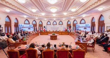 وزير الآثار يحضر الاجتماع الـ50 بمنظمة الأمم المتحدة للسياحة بسلطنة عُمان