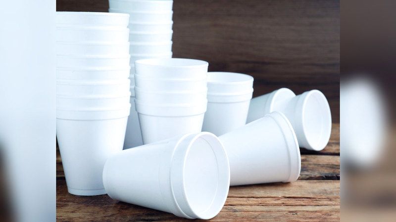 الامارات | حظر منتجات «فوم» ذات الاستخدام الواحد في أبوظبي