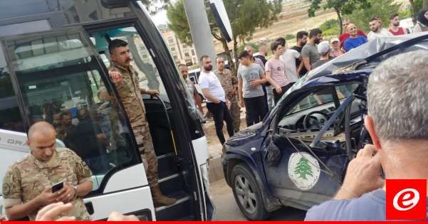 "النشرة": 5 جرحى جراء حادث سير بين باص تابع للجيش وسيارة على طريق عام زحلة الكرك