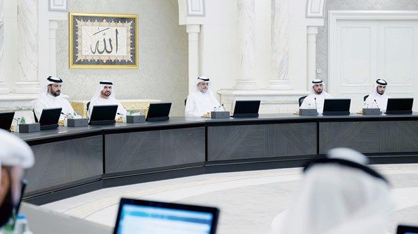 «تنفيذي الشارقة» يبحث تطوير الخدمات ومتابعة المشروعات التنموية