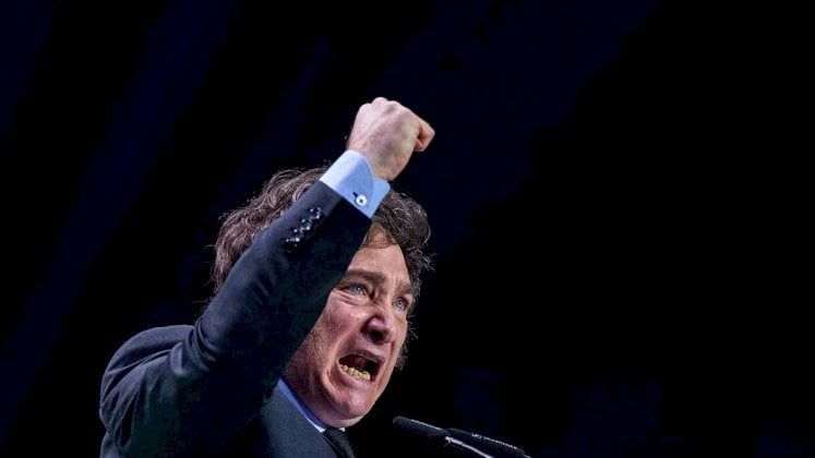 "الزوجة الفاسدة" تهدد بتدمير العلاقة التاريخية بين اسبانيا والأرجنتين