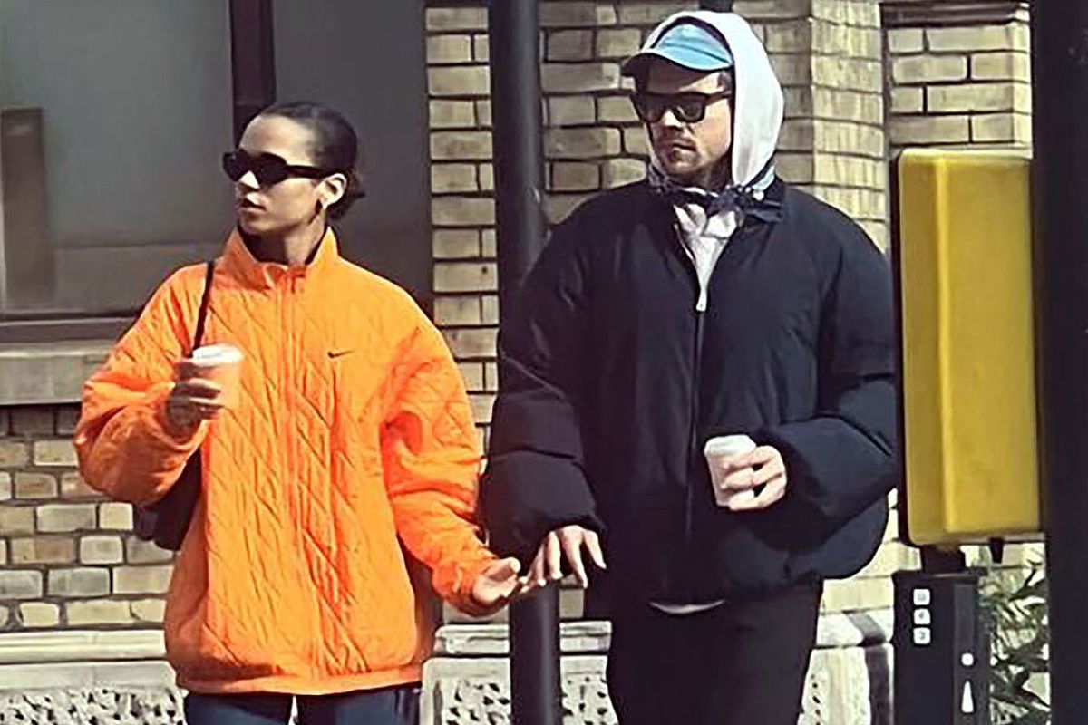 بعد عام من المواعدة.. هاري ستايلز ينفصل عن حبيبته تايلور راسل