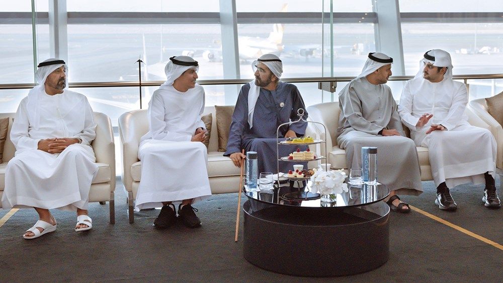 محمد بن راشد: «مطار زايد» تحفة معمارية زانها اسم المؤسس