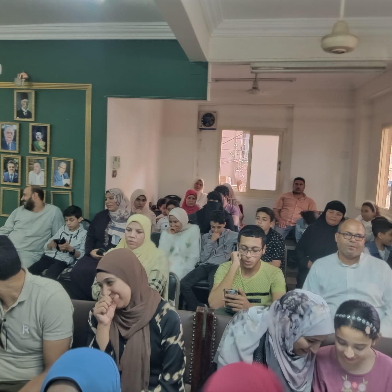 النائب حازم الجندى يُكرم الفائزين فى مسابقة حفظ القرآن الكريم بالغربية