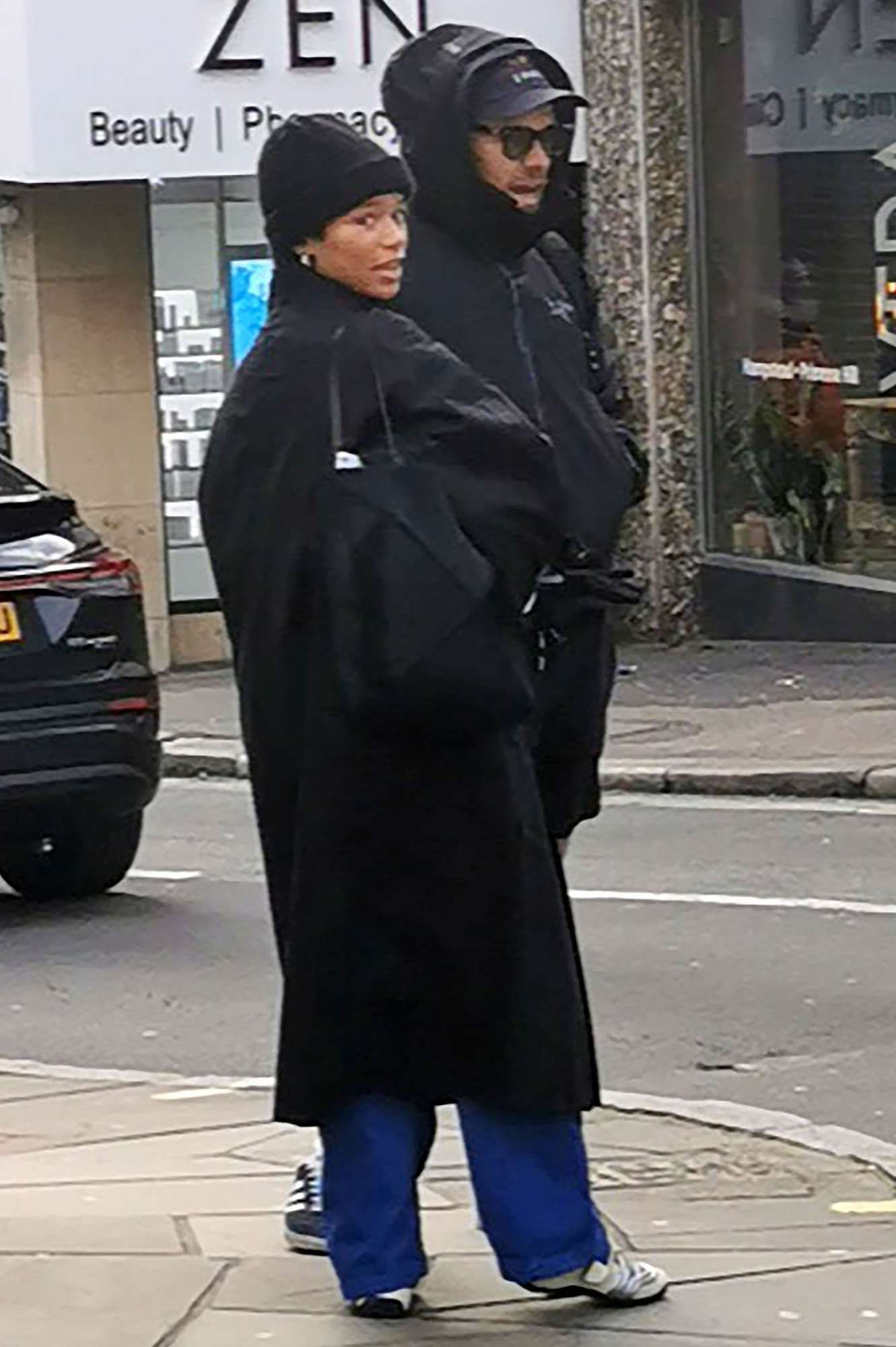 بعد عام من المواعدة.. هاري ستايلز ينفصل عن حبيبته تايلور راسل