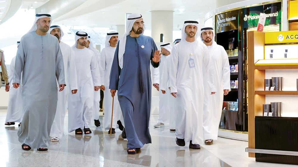 محمد بن راشد: «مطار زايد» تحفة معمارية زانها اسم المؤسس