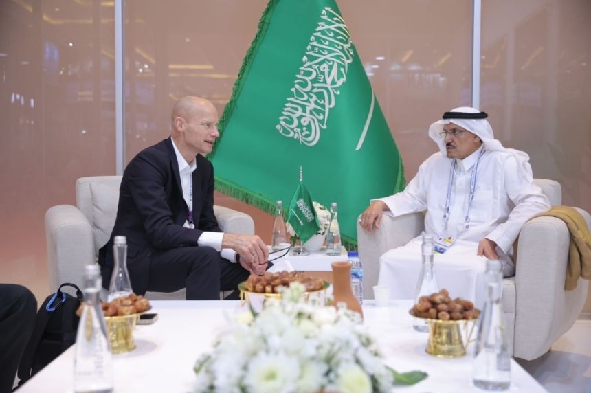 صور.. المملكة تستعرض أبرز مشاريعها بمنتدى المياه في إندونيسيا