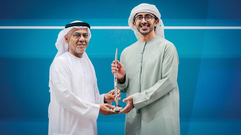عبدالله بن زايد: بناء مستقبل مشرق يرتكز على الكفاءة والإبداع