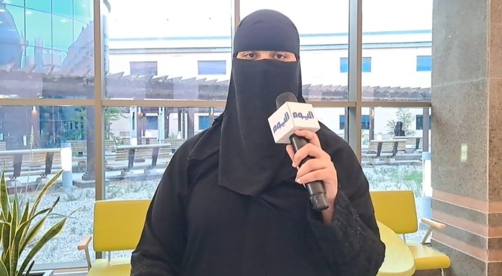 فيديو| طالبة تبتكر سوارًا ذكيًا يربط الطب الصيني القديم بالذكاء الاصطناعي