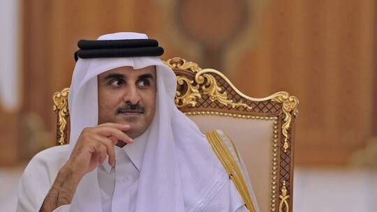 الخليج اليوم .. أمير قطر يصل إلى طهران