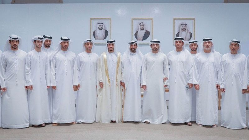 الامارات | حمدان بن محمد يحضر أفراح القبيسي والمنصوري