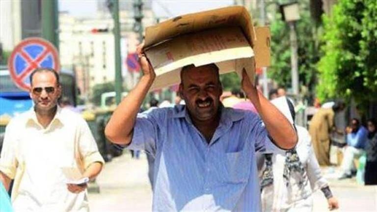 الموجة الحارة مستمرة.. الصحة توجه نصائح مهمة لتجنب الإجهاد الحراري