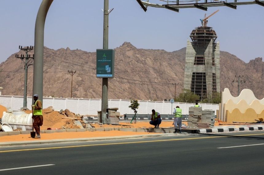 أمانة حائل تواصل رفع كفاءة الطرق بالمنطقة