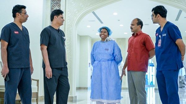 «برجيل الطبية» تجري جراحة روبوتية لزراعة كلى لمريضة