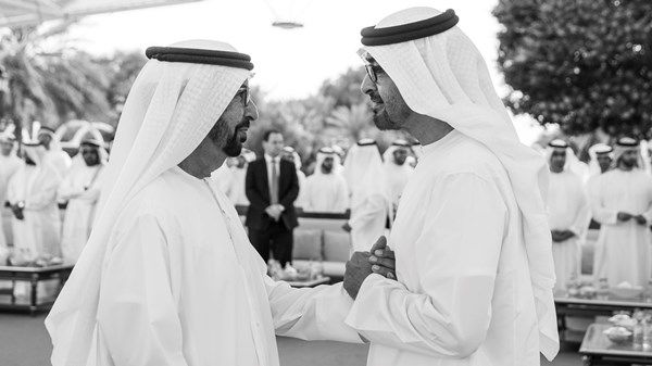 رئيس الدولة: رحم الله الوالد حمد بن سهيل الخييلي وغفر له وأسكنه فسيح جناته